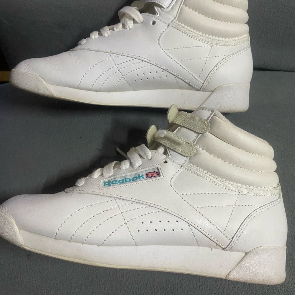 white reebok high tops